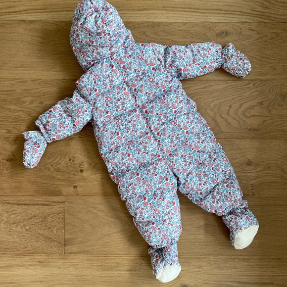 Baby Gap Floral Snowsuit - Picture 2 of 3
